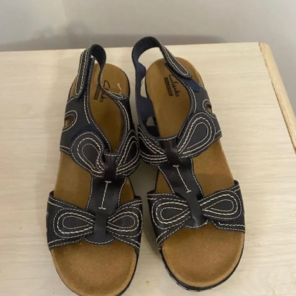 Clarks Womens Black Lexi Walnut Q Platform, size 10M